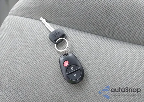 2013 Toyota Sienna L V6 7 Passenger from USA, damaged, VIN 5TDZK3DC9DS361902